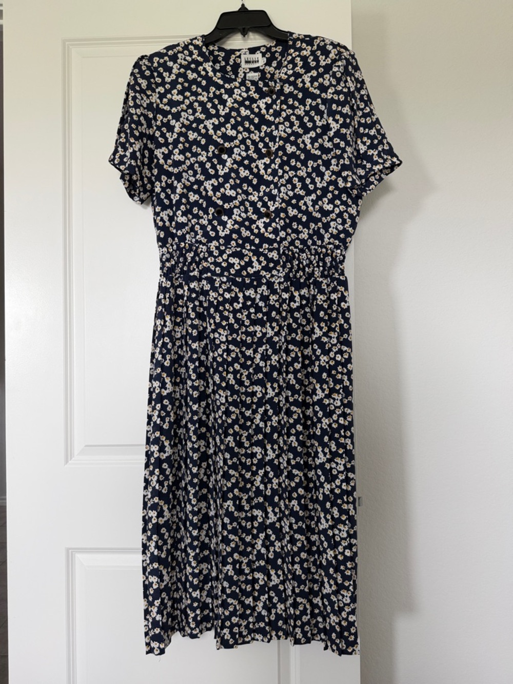 Vintage Leslie Fay Navy Floral Short-Sleeve Midi Dress with Shoulder Pads